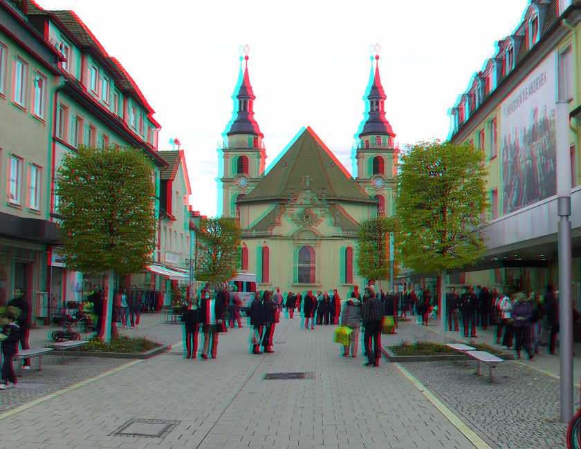 Stereo22.JPG - Unterwegs in der Innenstadt von Ludwigsburg.