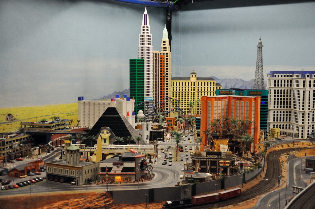 Hamburg-102009-67.jpg - Erinnert mich irgendwie an Las Vegas. Anno 2005 habe ich das mal in Originalgröße gesehen.