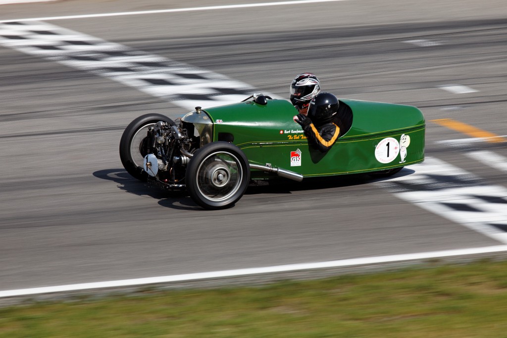 Hockenheim-0409-061.jpg - Wieder der 3-Wheeler :-)